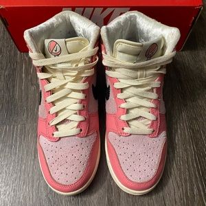 Nike Dunk High Hoops Pack pink